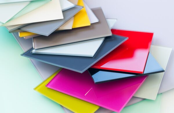 Jakie szkło lacobel w kuchni wybrać?